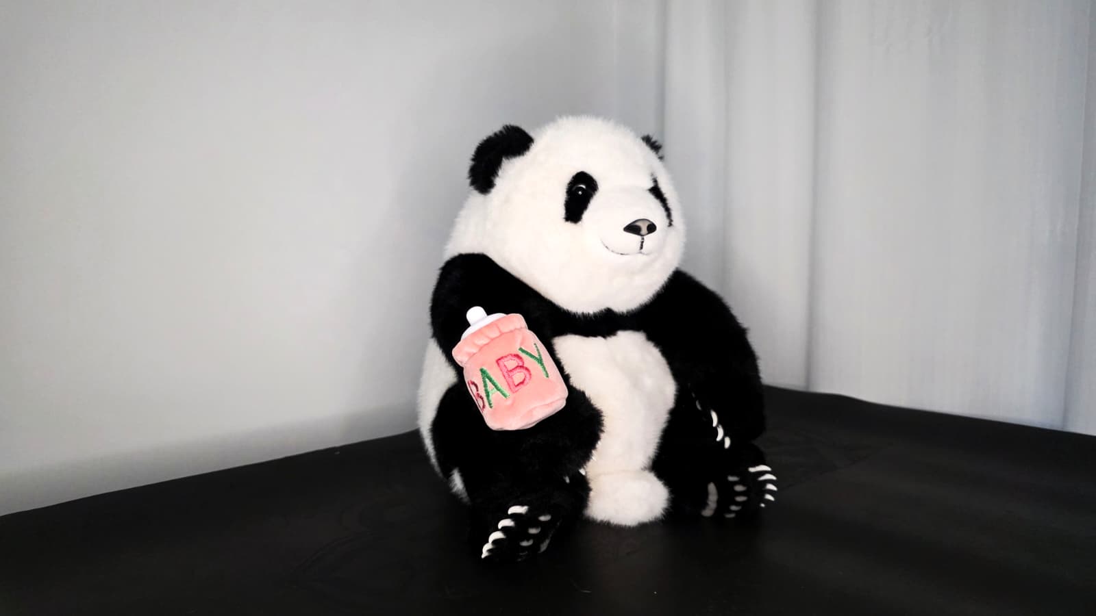 Kodi panda v naravni pozi